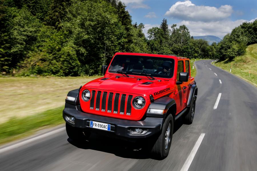  Jeep Wrangler Unlimited Rubicon (JL) 2018 года  (EU) (фото 9 из 46)